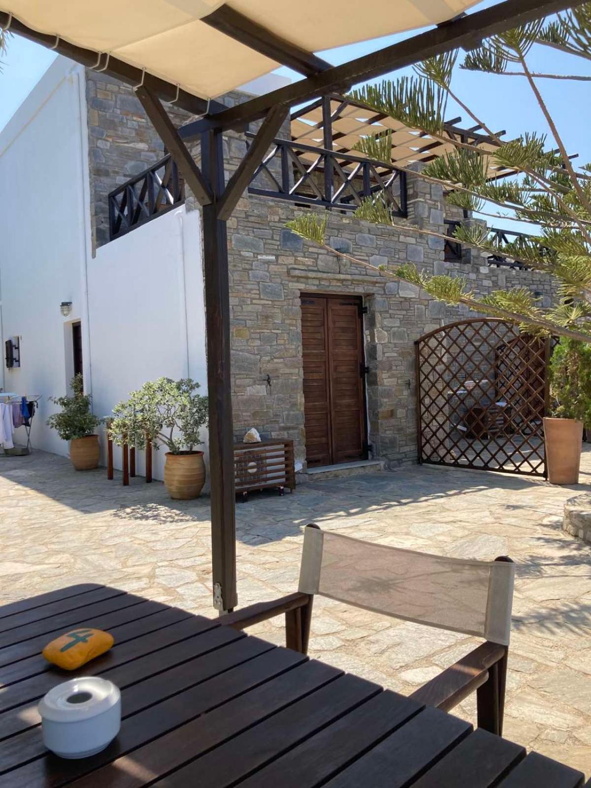 Syrou Lotos Studios & Apartments (Adults Only) Kini Zimmer foto